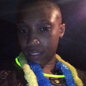 Meet your Posher, Tina